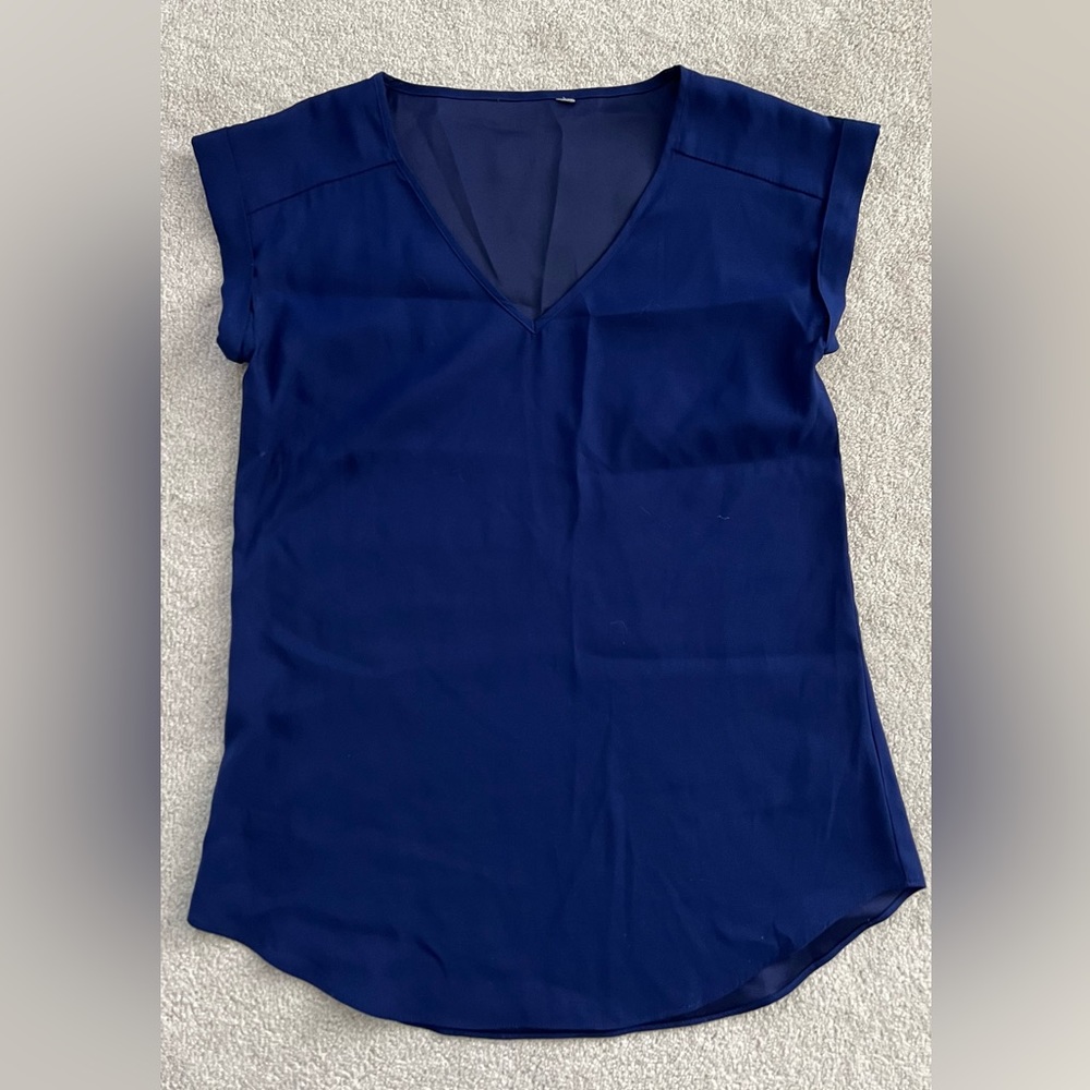 Express Women’s Navy Blue top Size Small